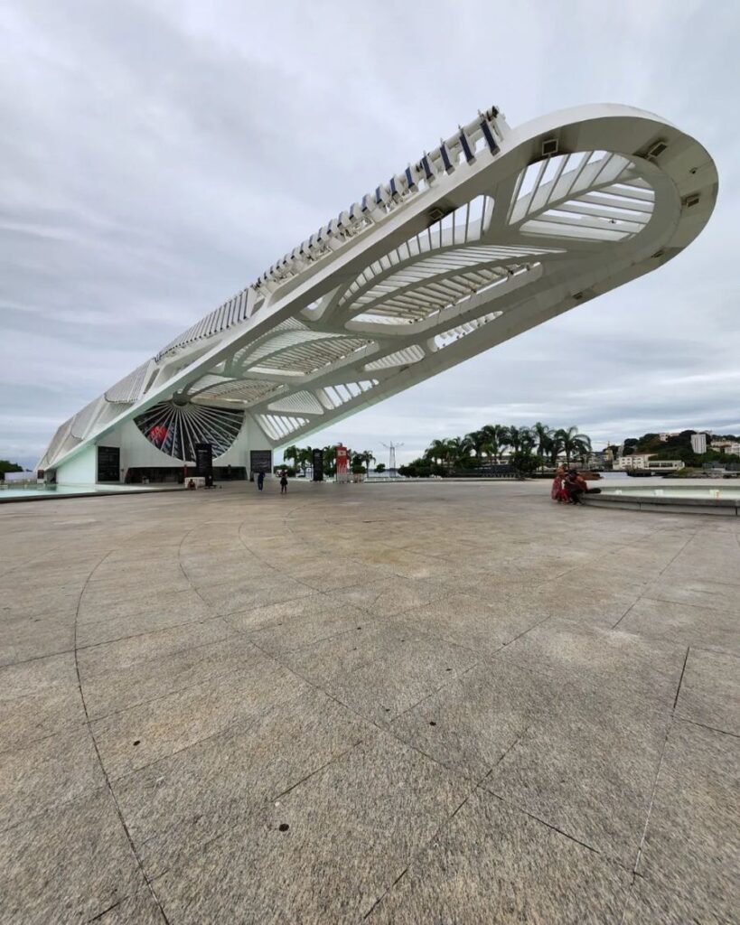 Monumentos arquitectónicos sostenibles: Museo Do Amanha, Brasil